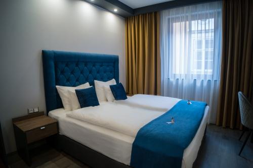 Palatinus Hotel's superior double room in the city centre of Sopron