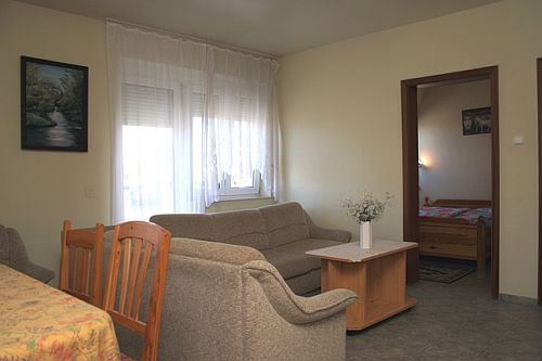 Accommodation in the aparthotel in Sarvar - air-conditioned, modern rooms in Apartment Hotel Sarvar