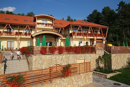 Szalajka Liget Hotel**** apartment and hotel at special price