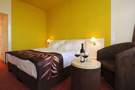 Hunguest Hotel Beke - hotel room at affordable price in Hajduszoboszlo